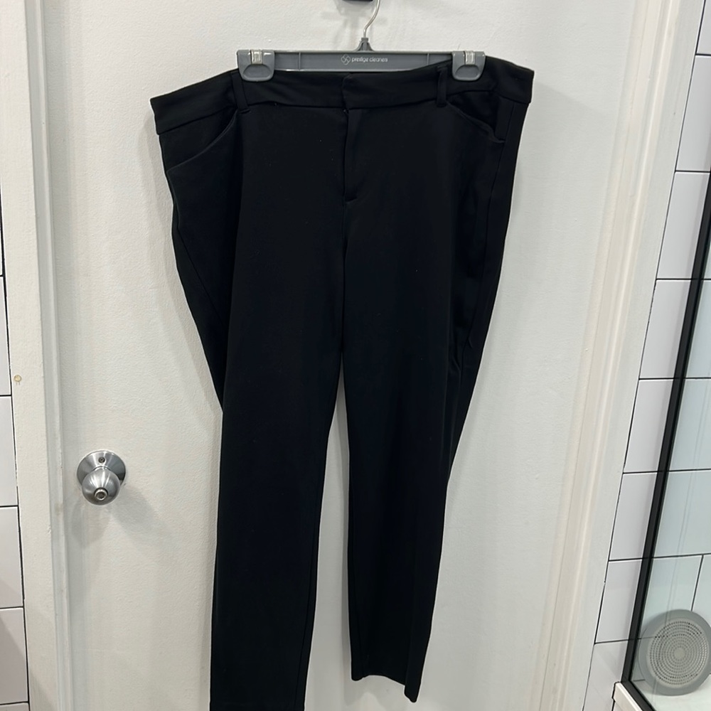Old navy black ponte stretch pants